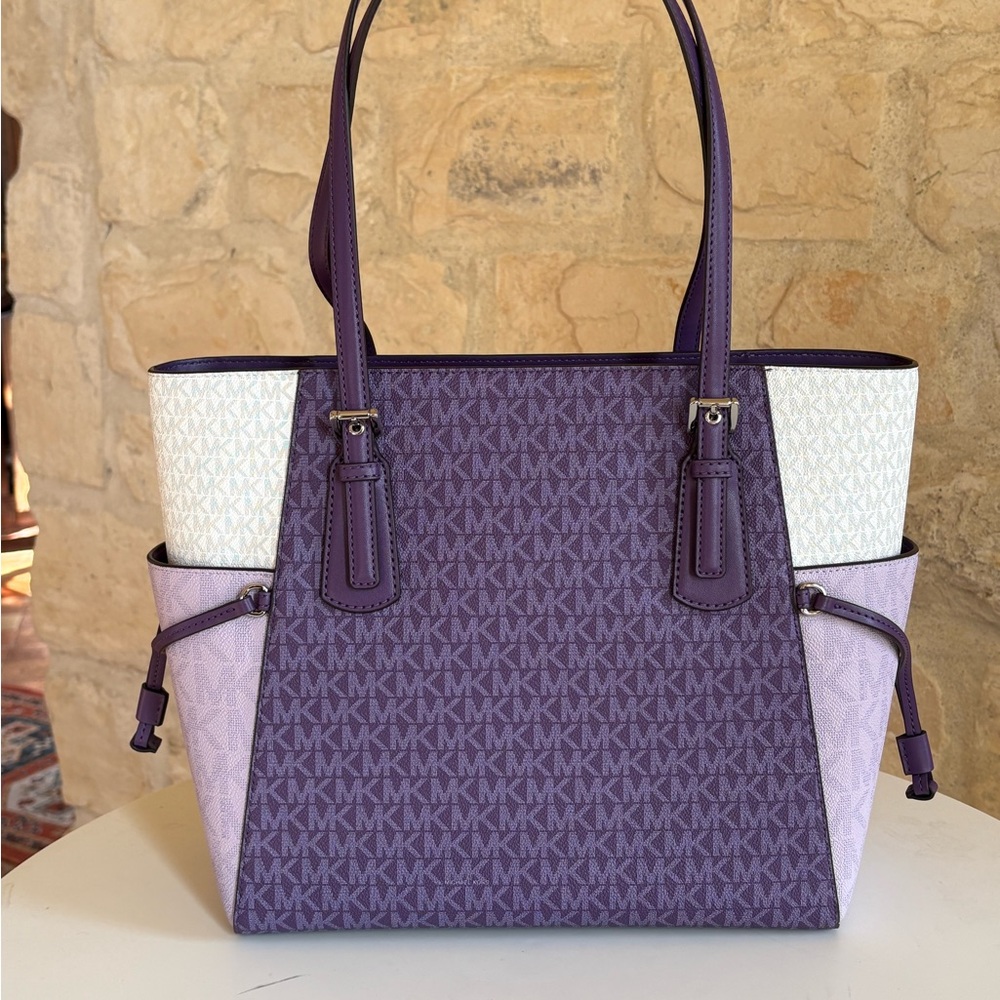 Michael Kors Purple and White Tote with Wallet - Picture 10 of 16